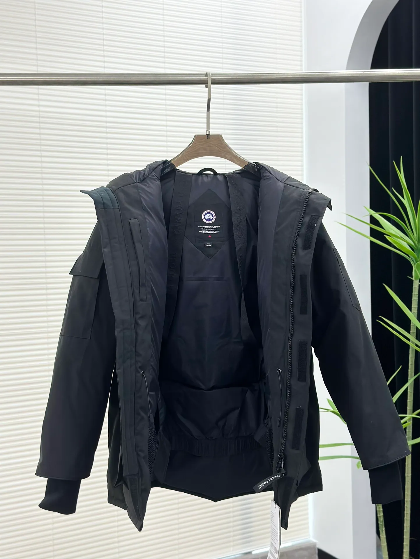 P780 𝗖𝗮𝗻𝗮𝗱𝗮 𝗚𝗼𝘀𝗲 / 🇨🇦 Canada Goose New Version 08 Down Jacket - Black